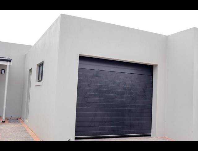 3 BEDROOM PROPERTY TO RENT IN CAPRI